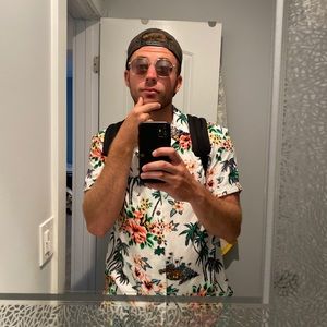 Meet your Posher, Philip